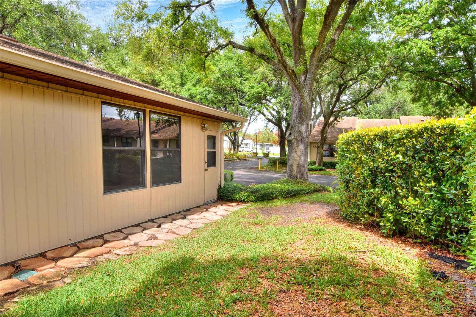 Image 34 of 37 For 2025 Sylvester Road E1