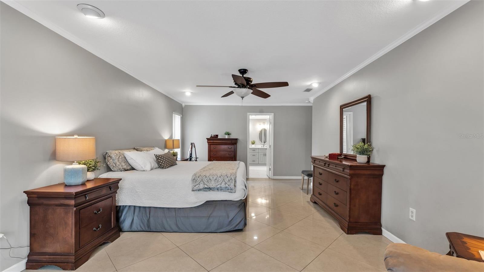 Image 24 of 64 For 5212 Scotland Place