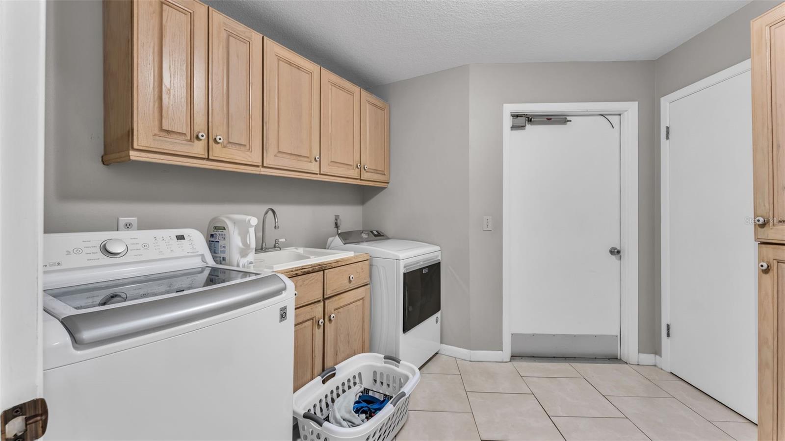 Image 43 of 64 For 5212 Scotland Place