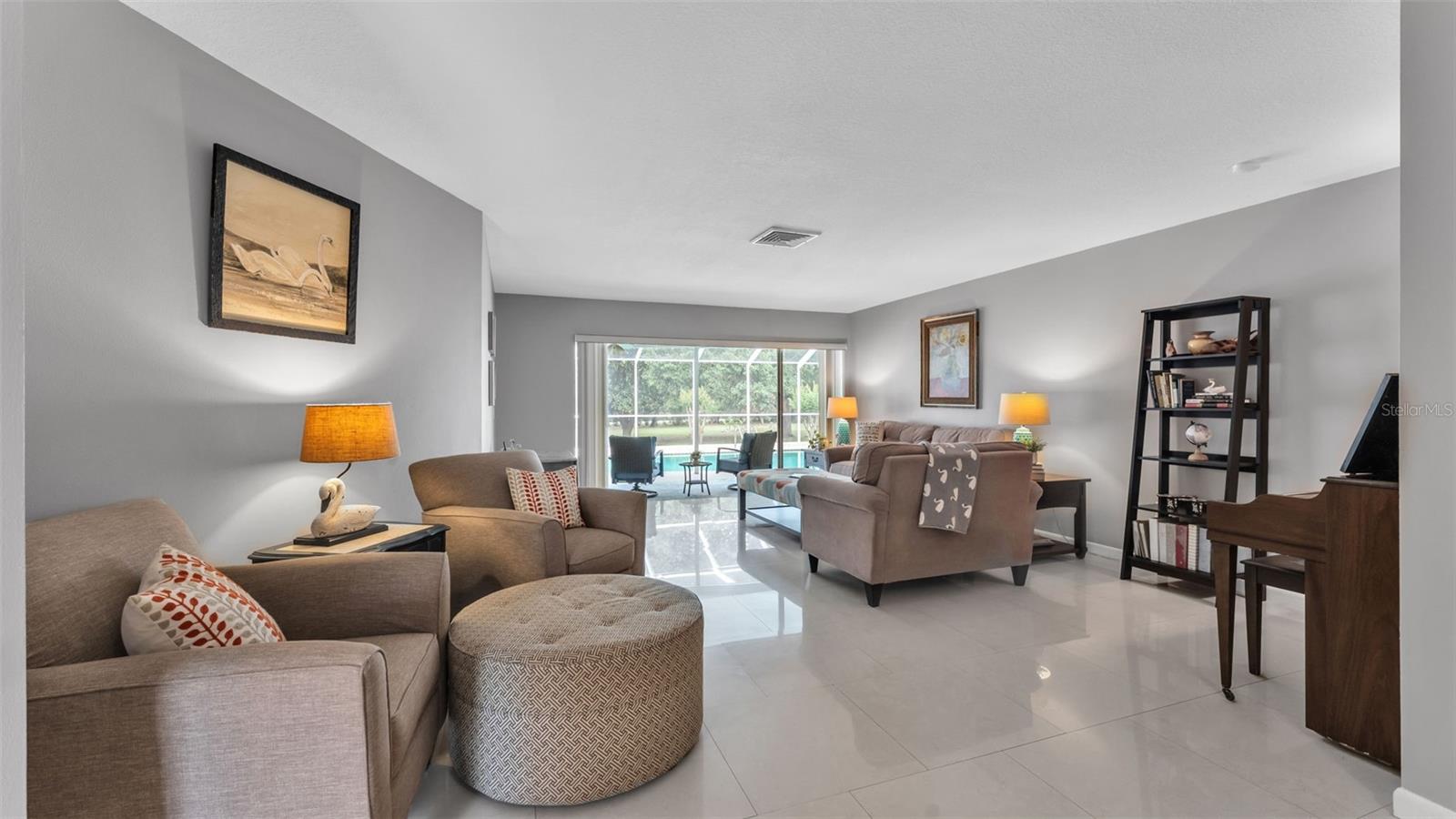 Image 8 of 64 For 5212 Scotland Place