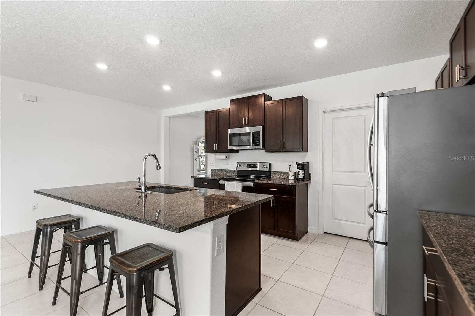 Image 17 of 54 For 2914 Flying Blackbird Road