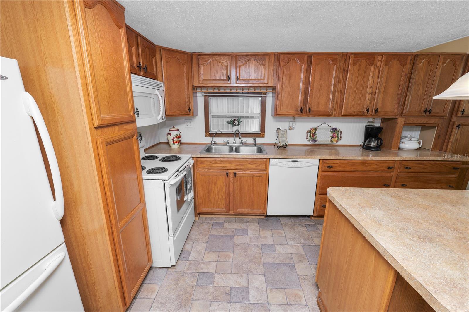 Image 12 of 33 For 6356 Beechwood Avenue