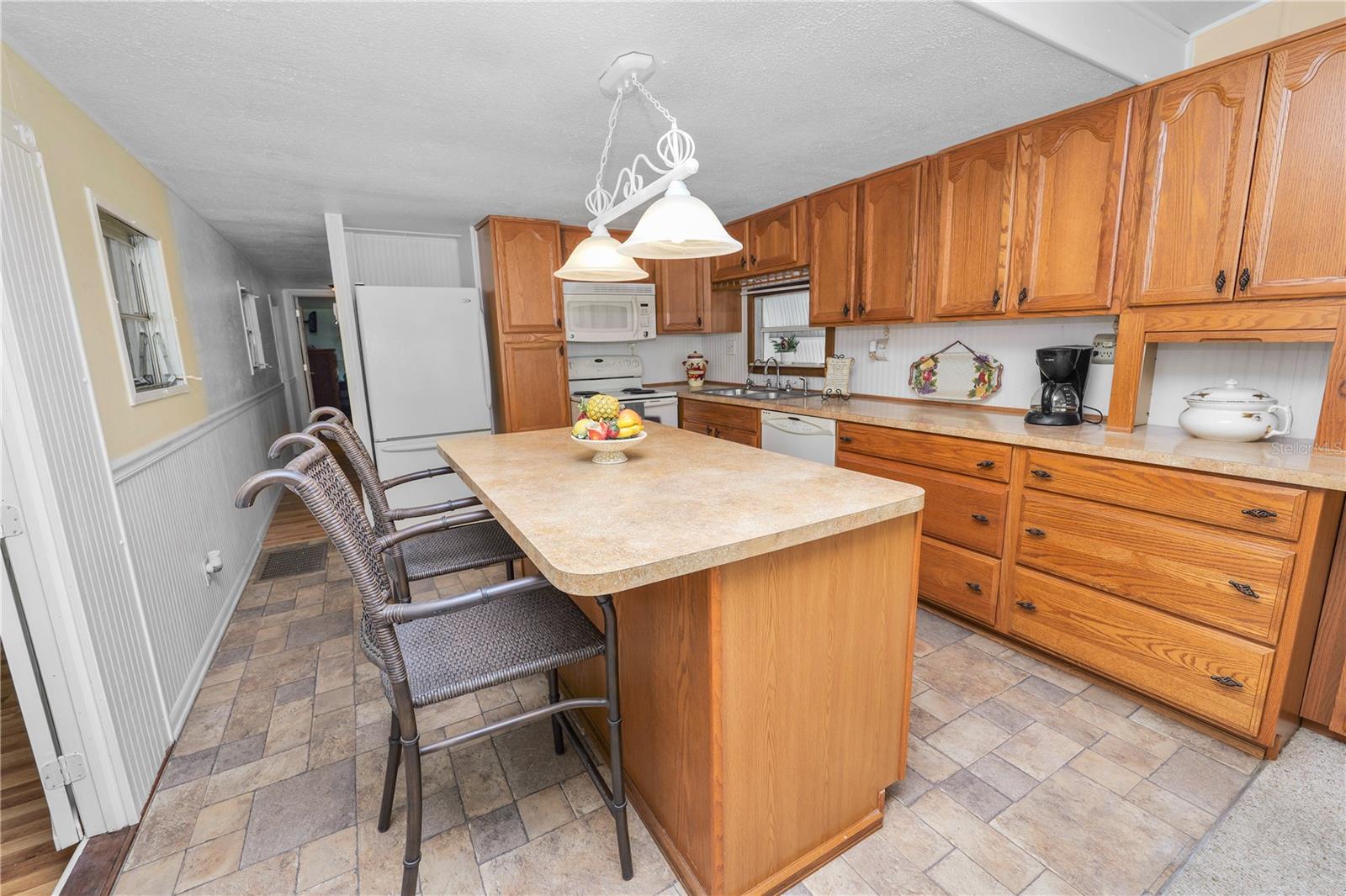 Image 15 of 33 For 6356 Beechwood Avenue