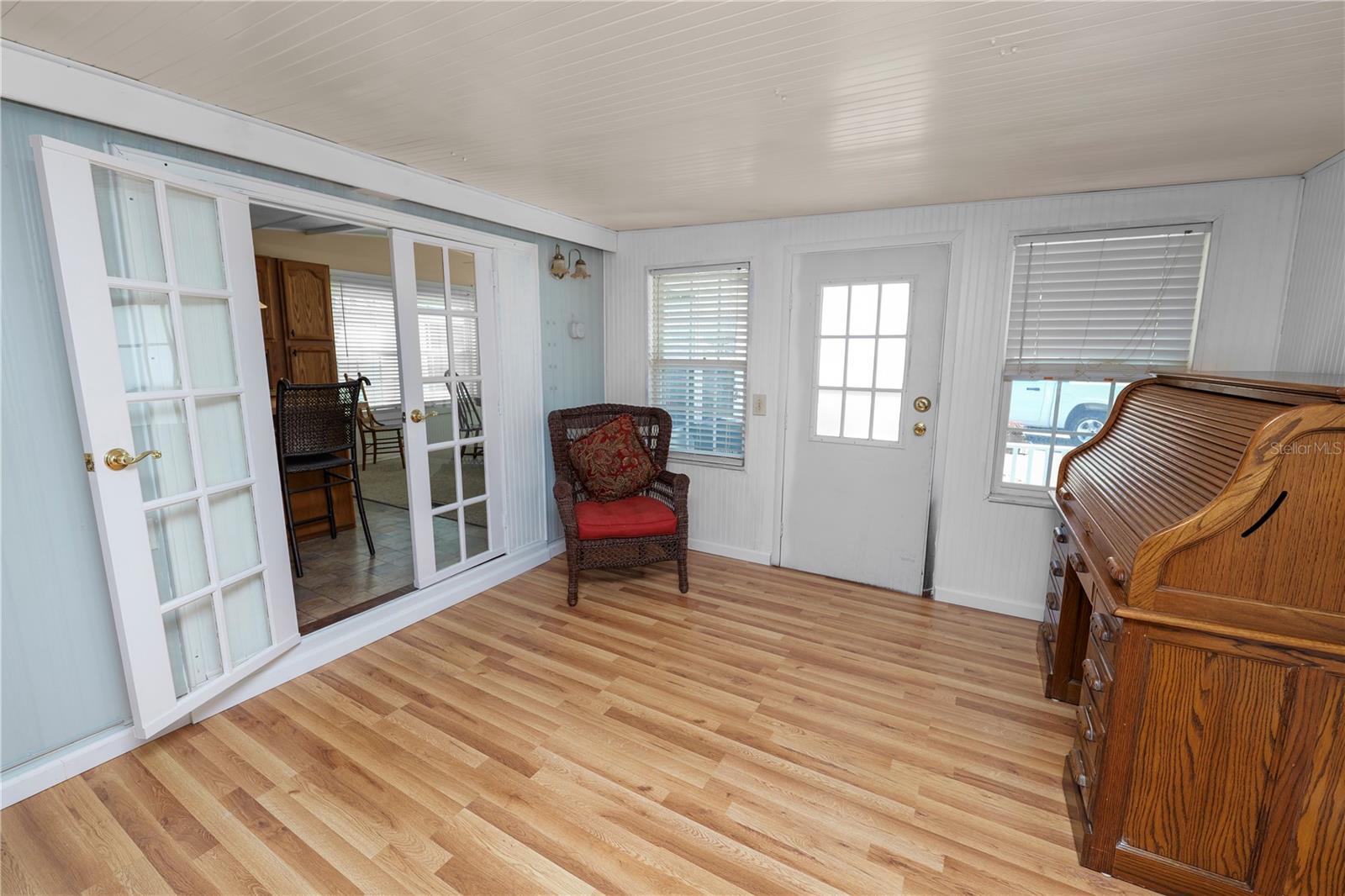 Image 6 of 33 For 6356 Beechwood Avenue