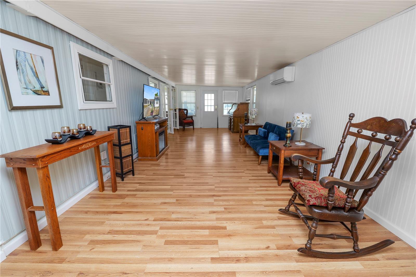 Image 8 of 33 For 6356 Beechwood Avenue