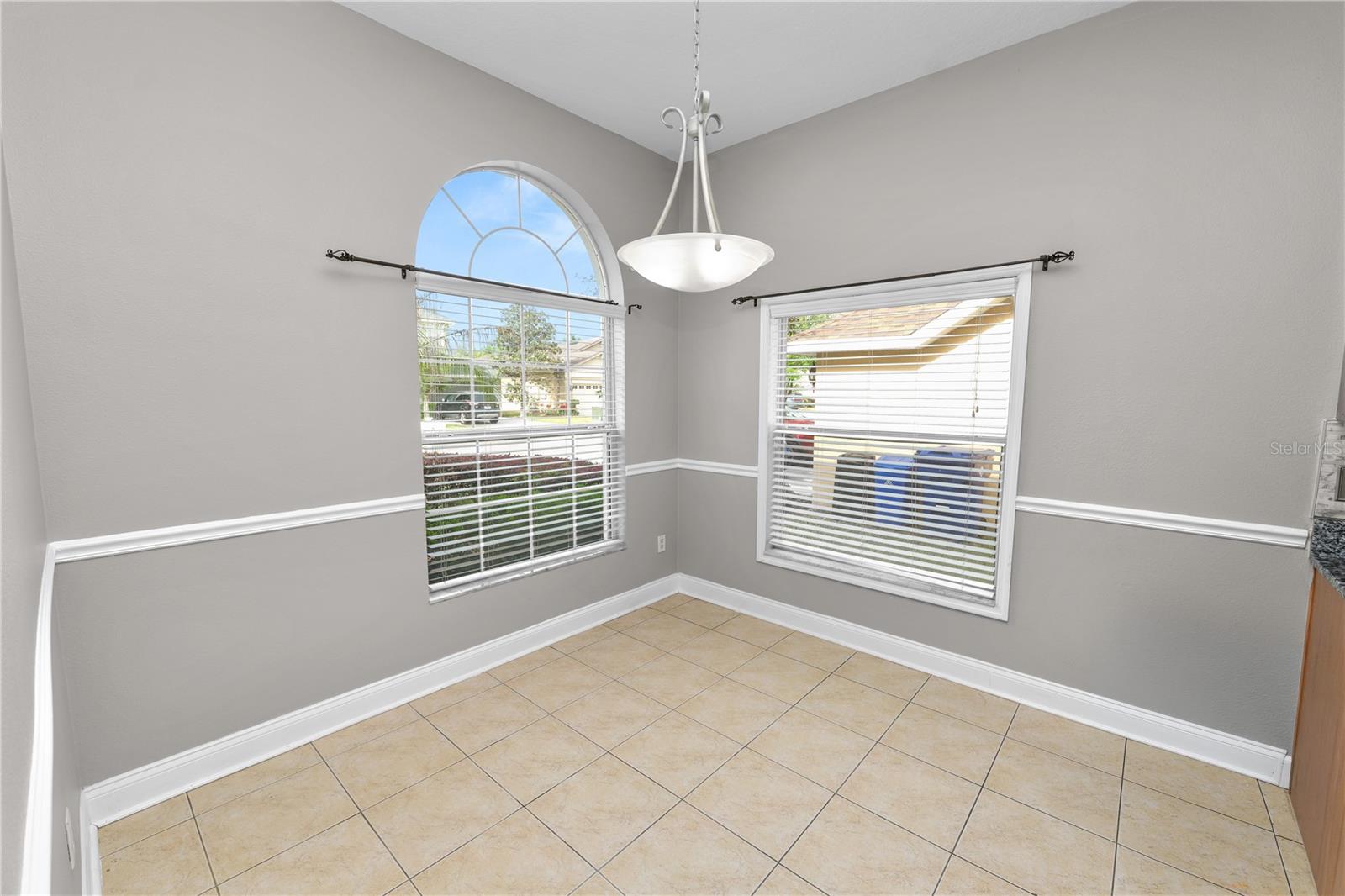 Image 10 of 41 For 30816 Pumpkin Ridge Drive