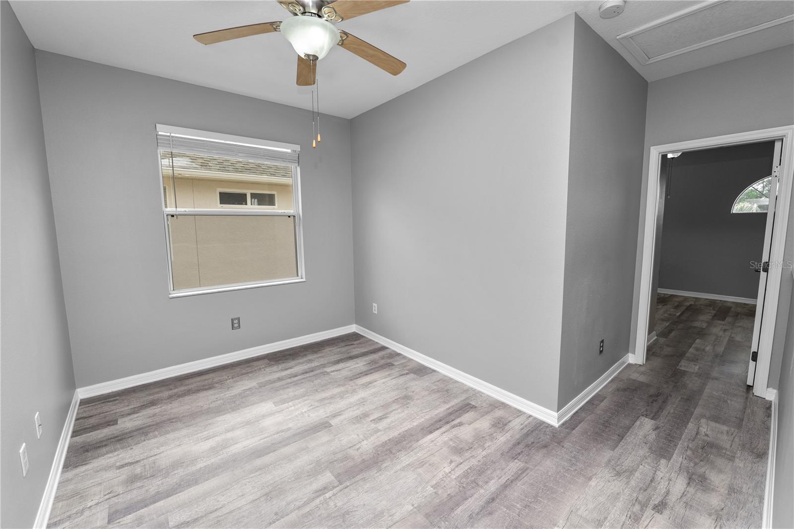 Image 25 of 41 For 30816 Pumpkin Ridge Drive