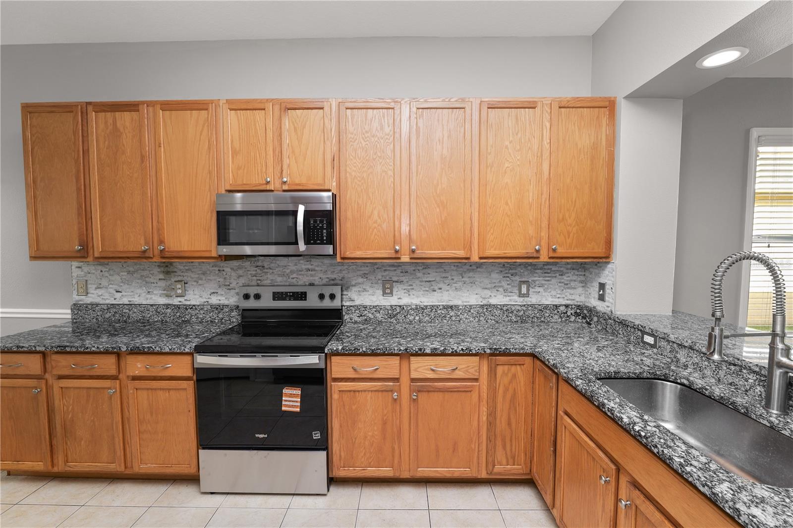 Image 6 of 41 For 30816 Pumpkin Ridge Drive