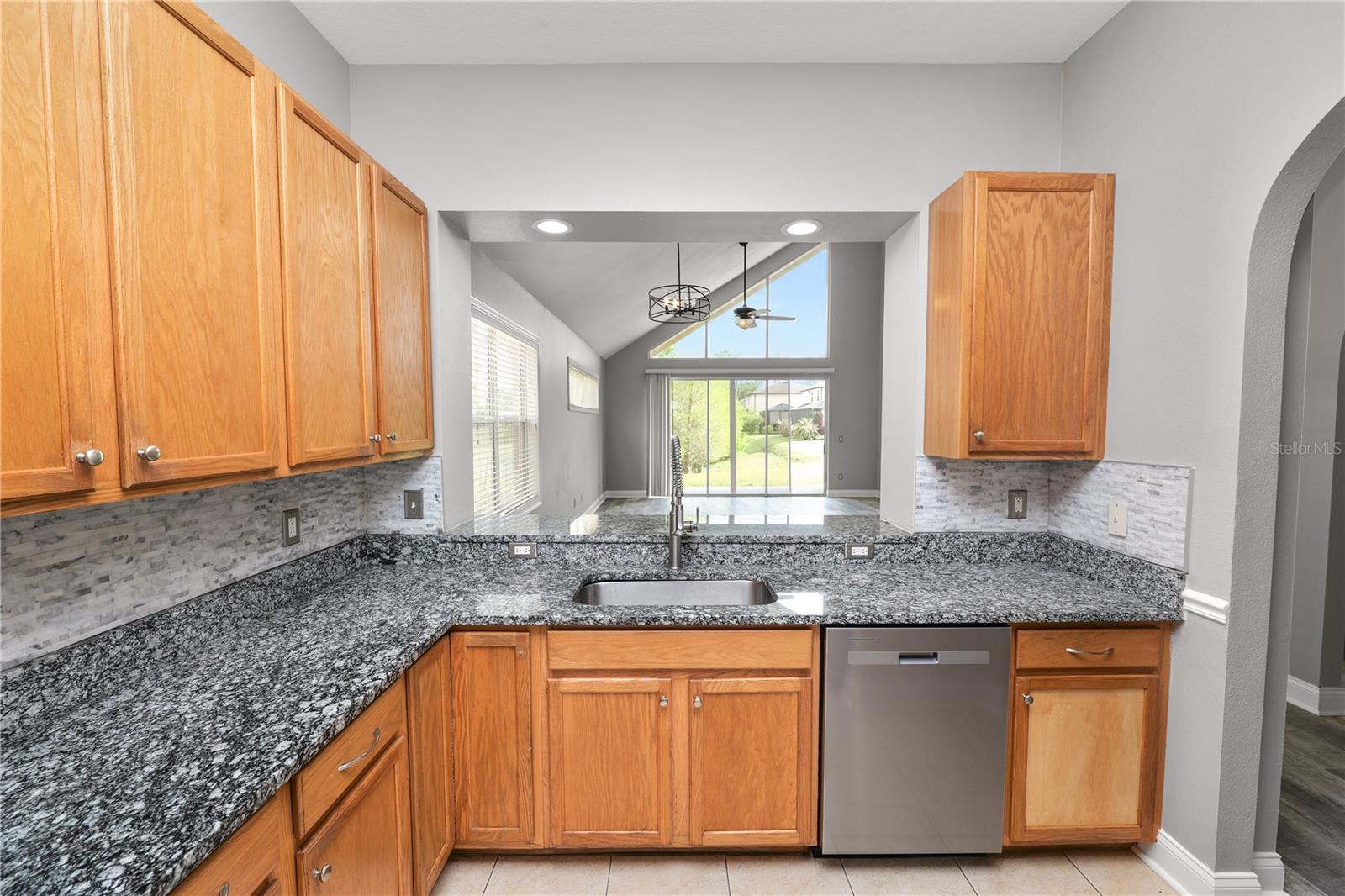 Image 7 of 41 For 30816 Pumpkin Ridge Drive