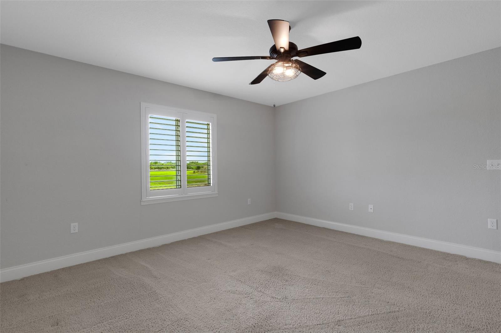 Image 24 of 41 For 2928 Mission Lakes Drive