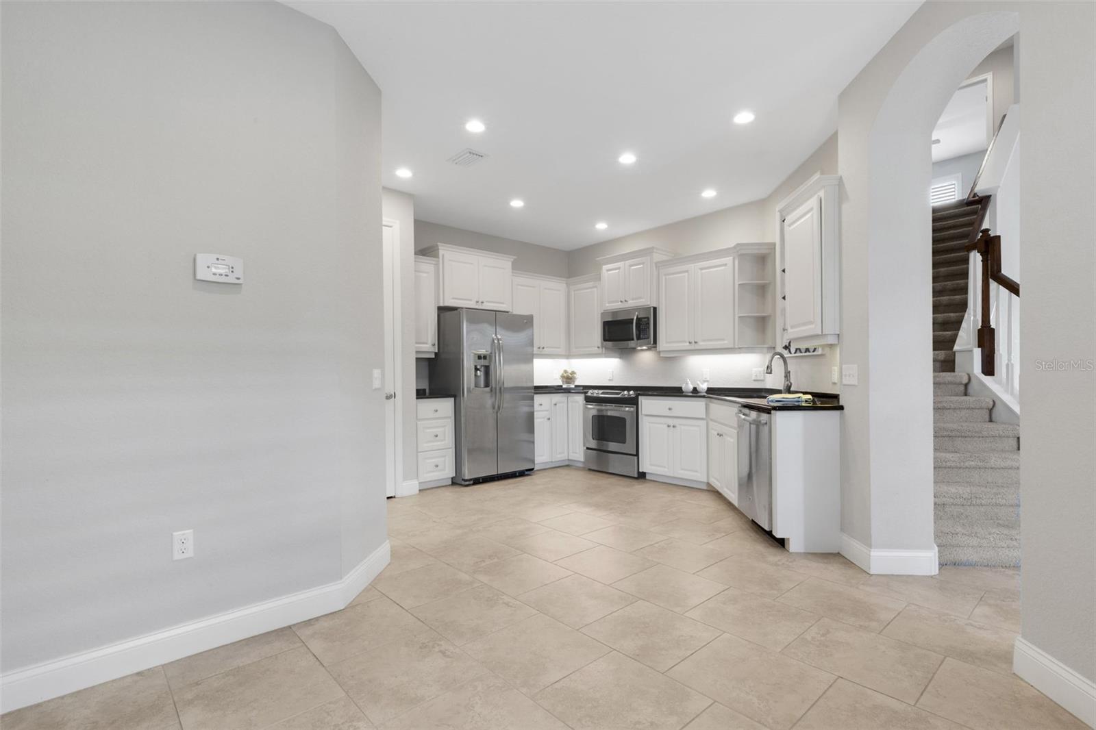 Image 9 of 41 For 2928 Mission Lakes Drive