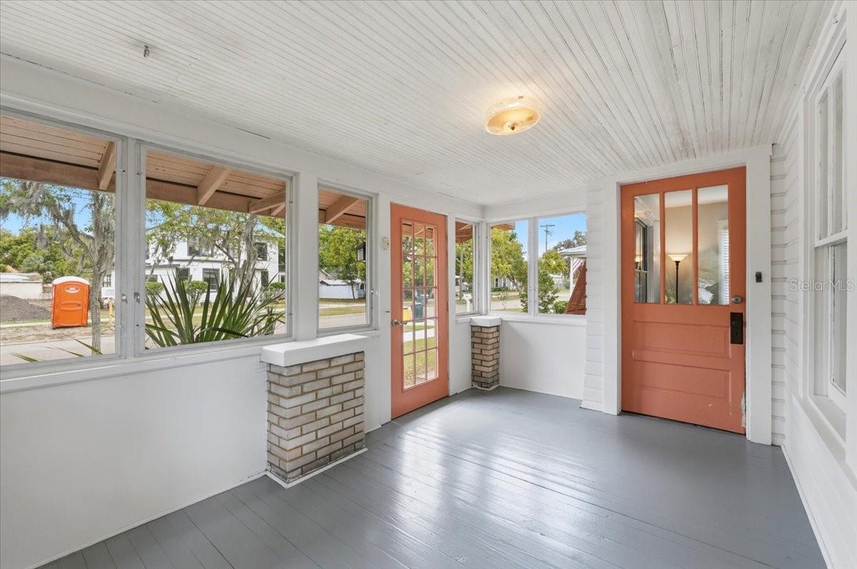 Image 10 of 48 For 530 Jackson Avenue