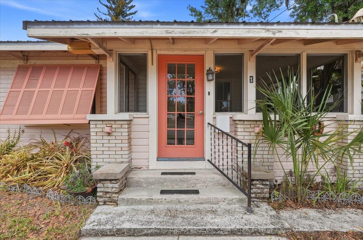 Image 4 of 48 For 530 Jackson Avenue