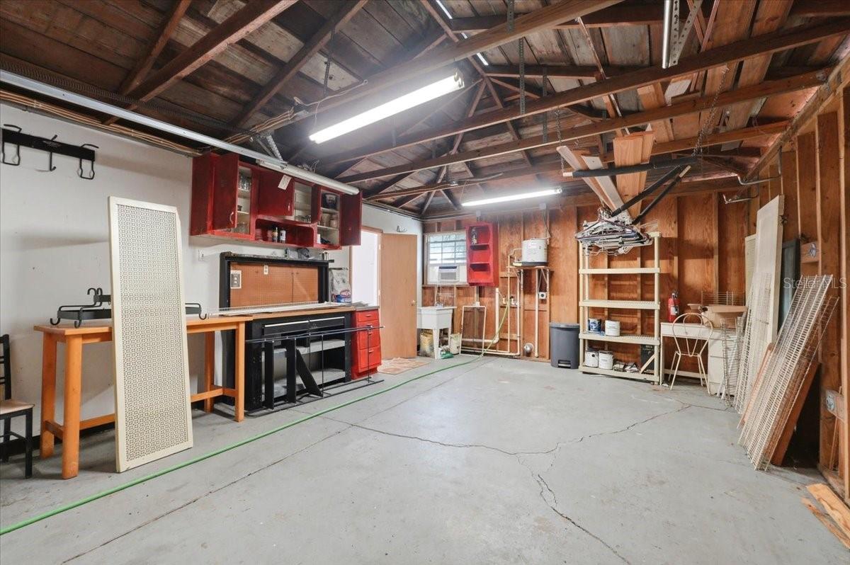 Image 41 of 48 For 530 Jackson Avenue