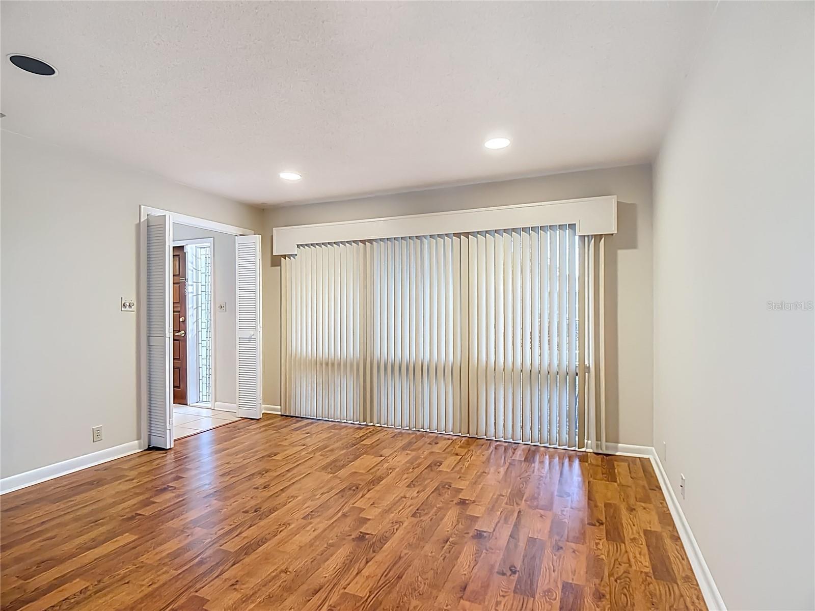 Image 10 of 55 For 112 Elm Square N