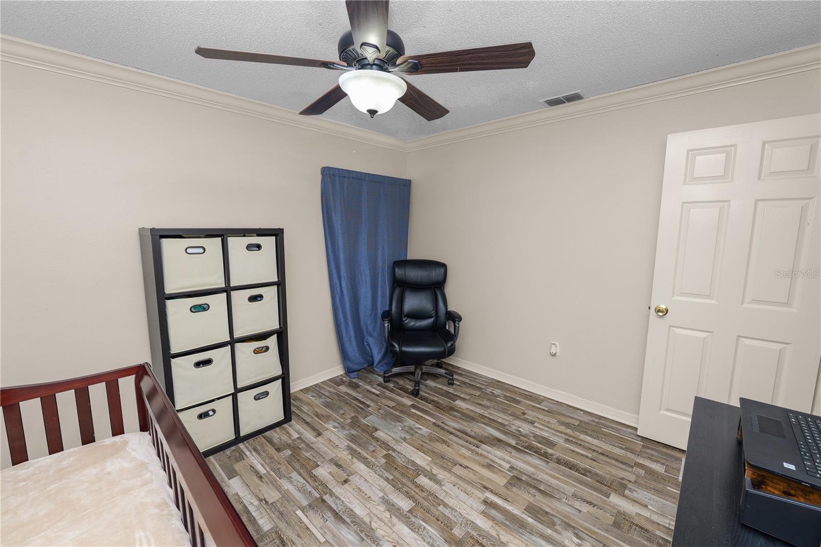 Image 22 of 37 For 225 Lindale Street