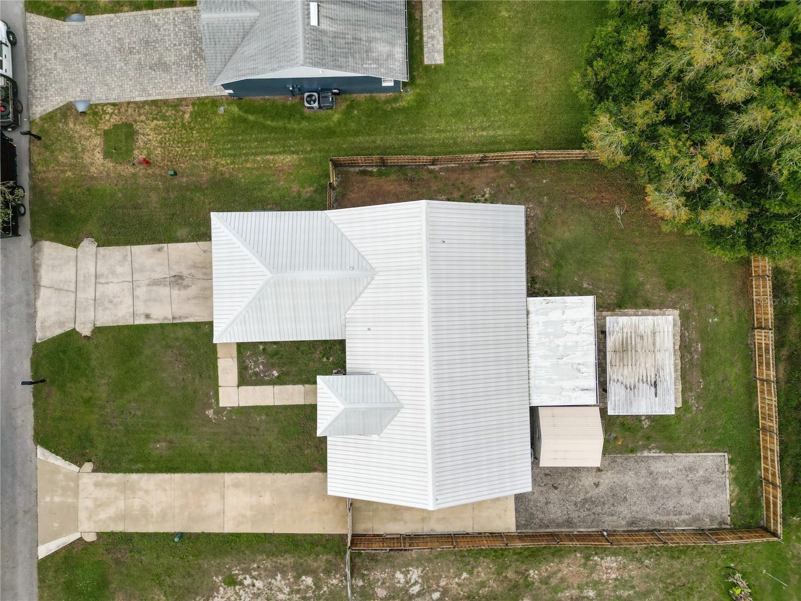 Image 5 of 37 For 225 Lindale Street