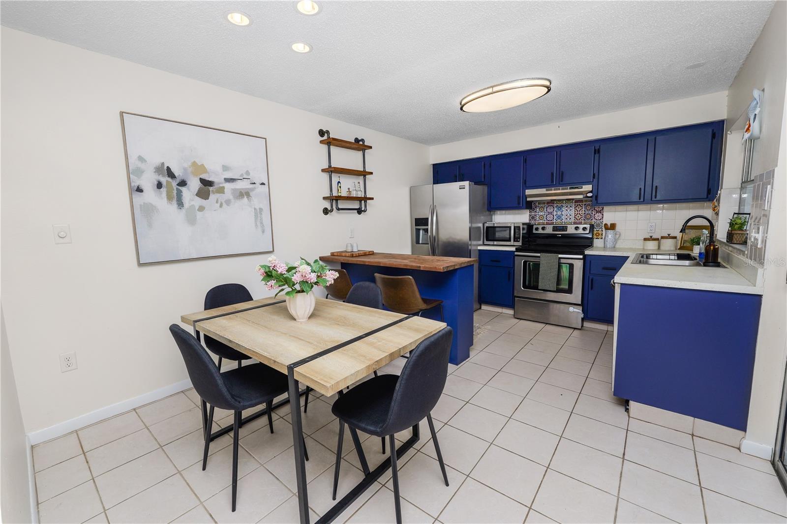 Image 7 of 41 For 2025 Sylvester Road L3