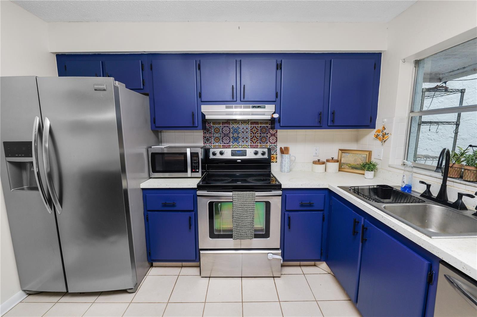 Image 9 of 41 For 2025 Sylvester Road L3