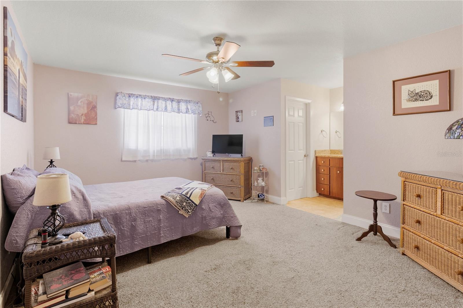 Image 22 of 55 For 6227 Woodsfield Way