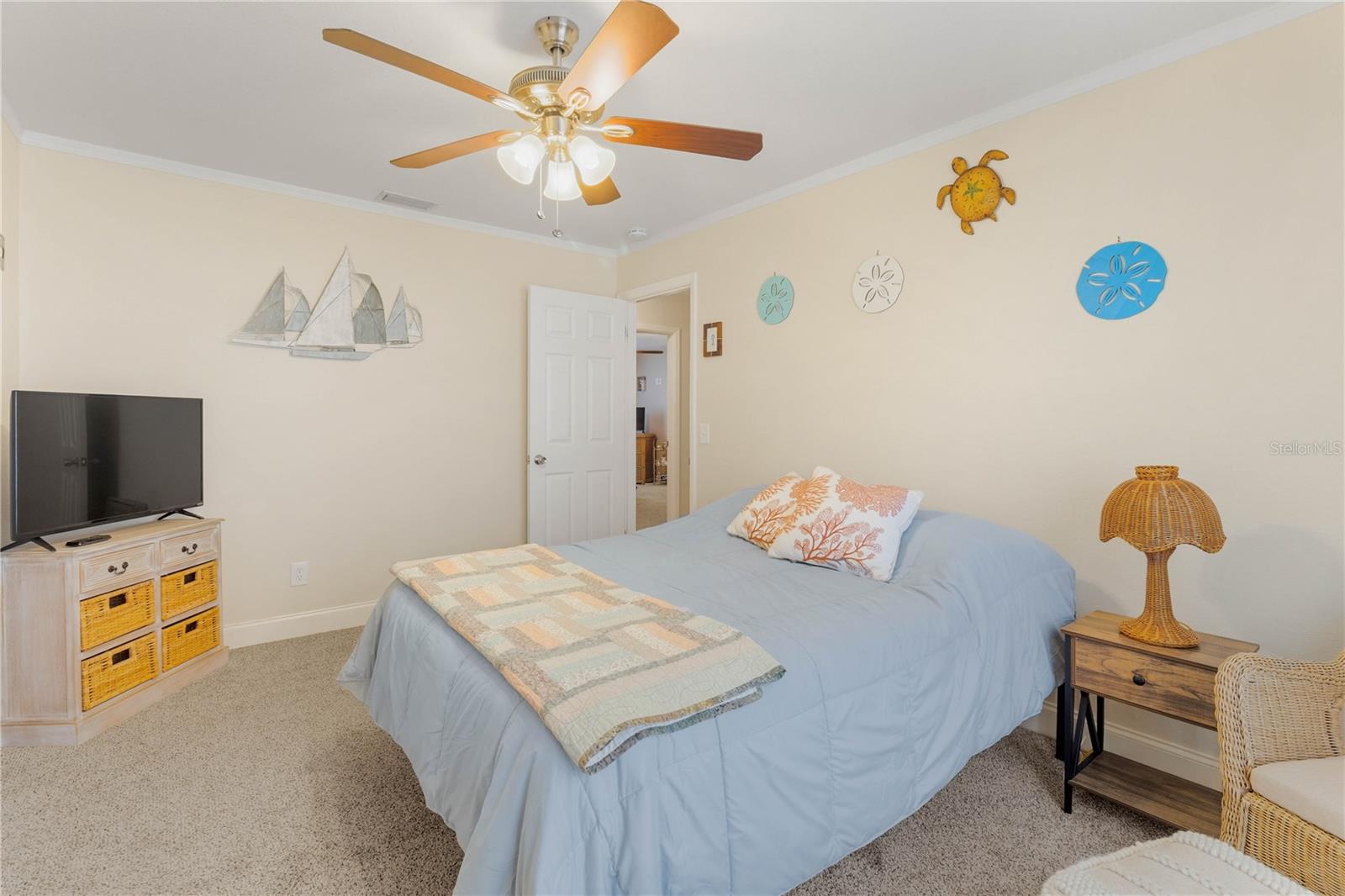 Image 26 of 55 For 6227 Woodsfield Way