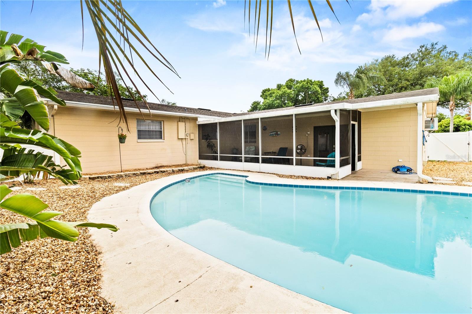 Image 35 of 55 For 6227 Woodsfield Way
