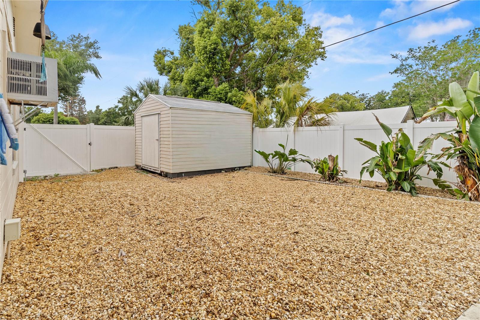 Image 38 of 55 For 6227 Woodsfield Way