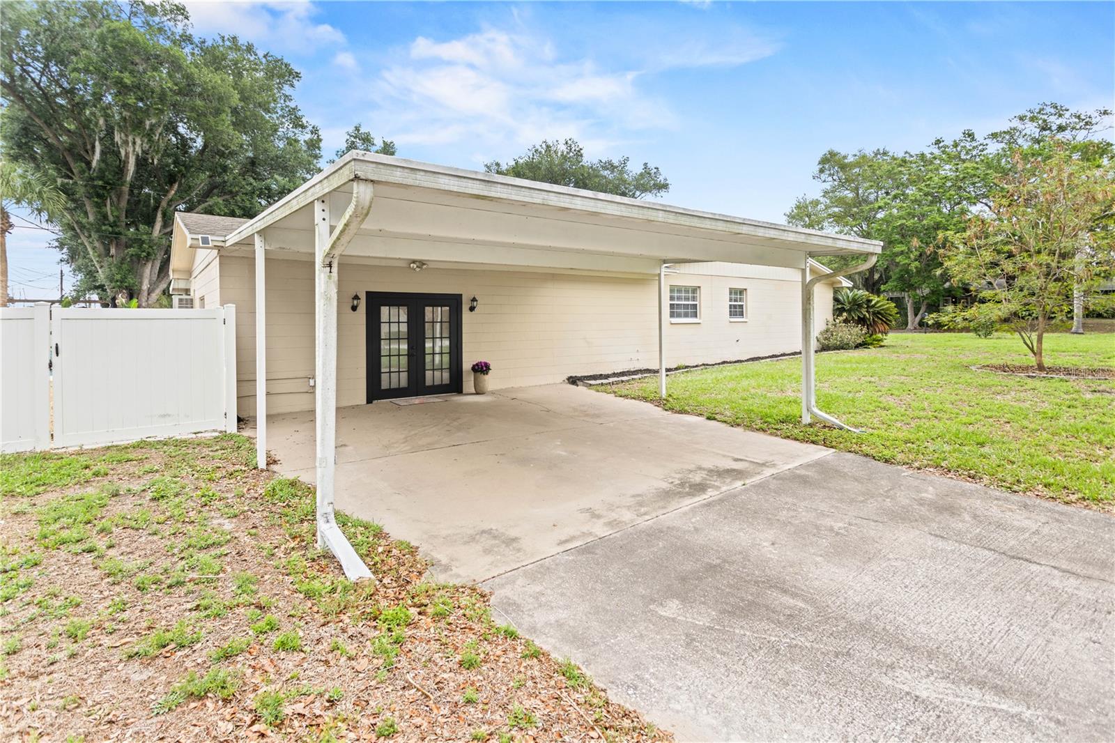 Image 43 of 55 For 6227 Woodsfield Way