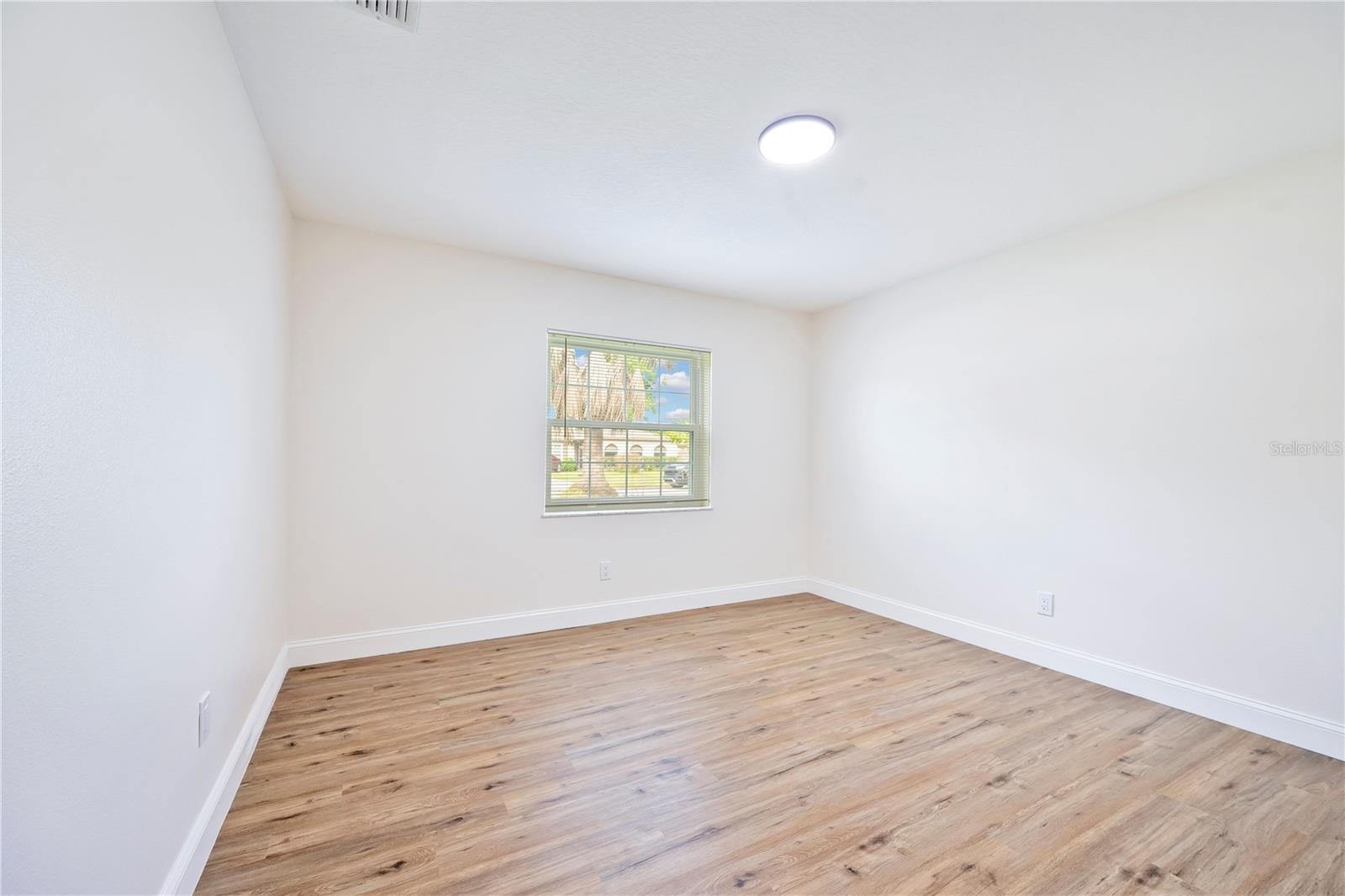 Image 32 of 38 For 510 Rooks Road