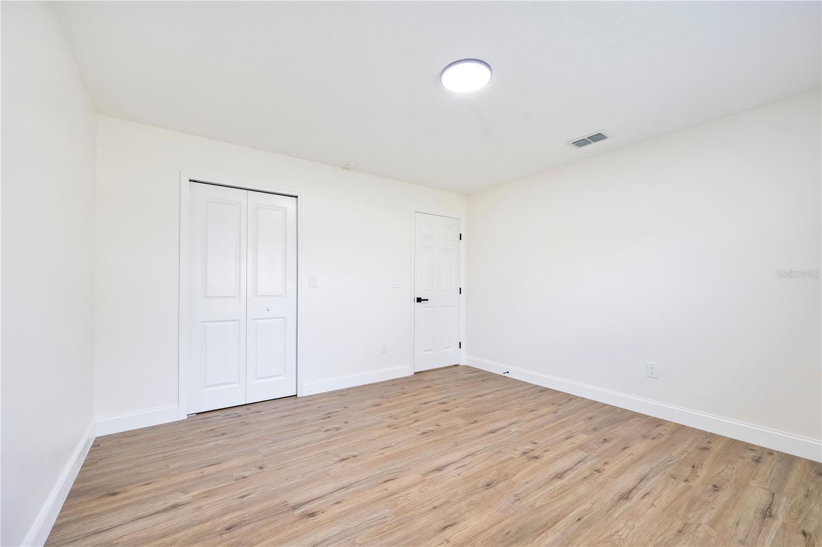 Image 33 of 38 For 510 Rooks Road