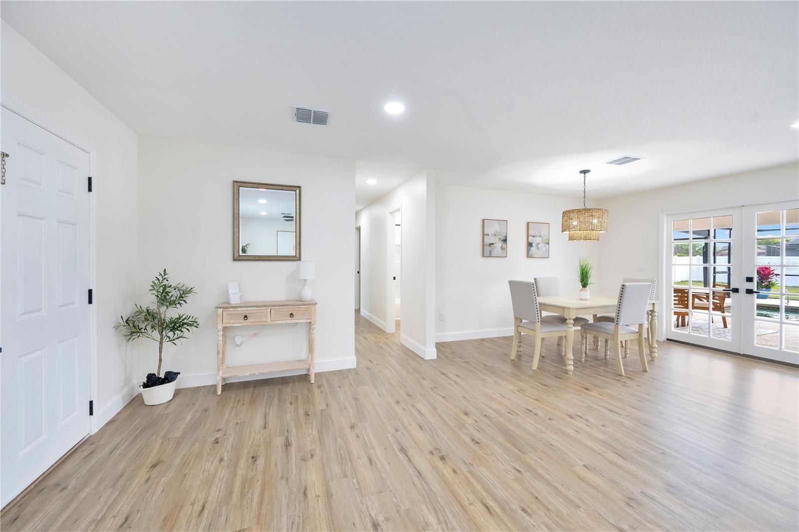 Image 7 of 38 For 510 Rooks Road