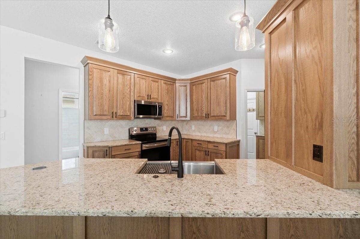 Image 19 of 61 For 2214 Longmore Circle