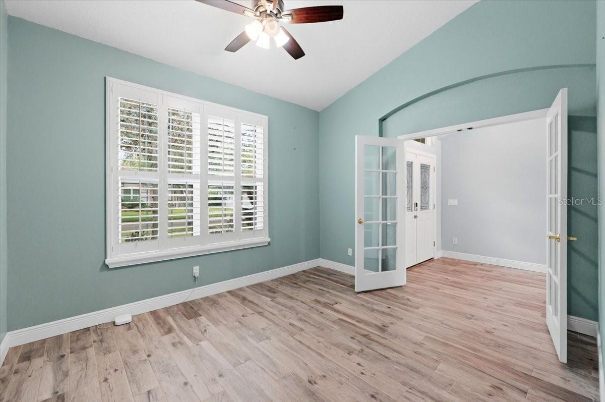 Image 41 of 61 For 2214 Longmore Circle