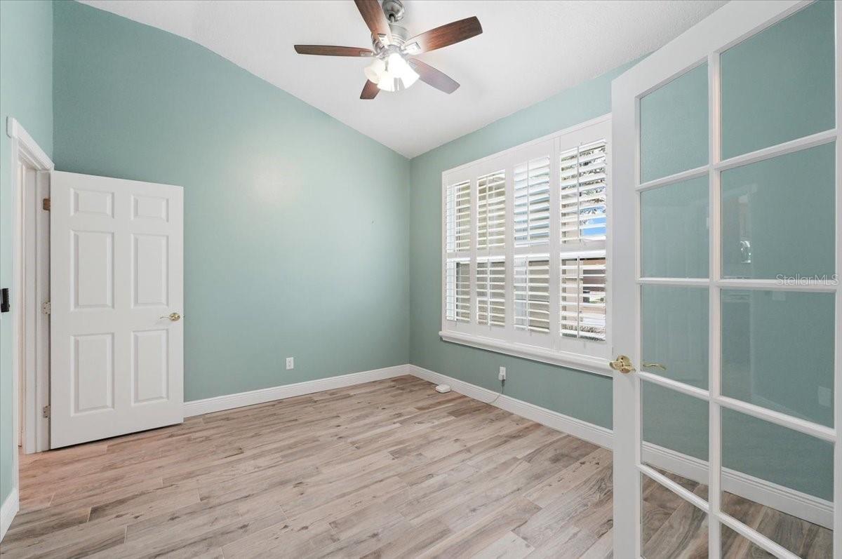 Image 42 of 61 For 2214 Longmore Circle