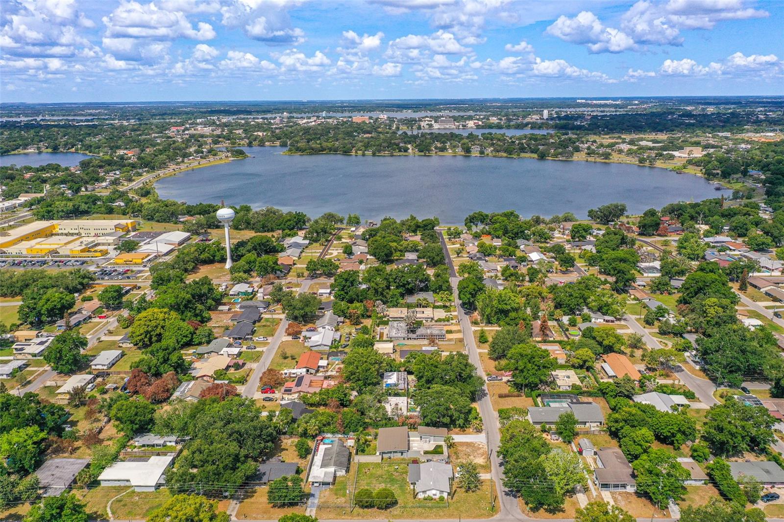 Image 16 of 37 For 1558 Drexel Avenue Ne