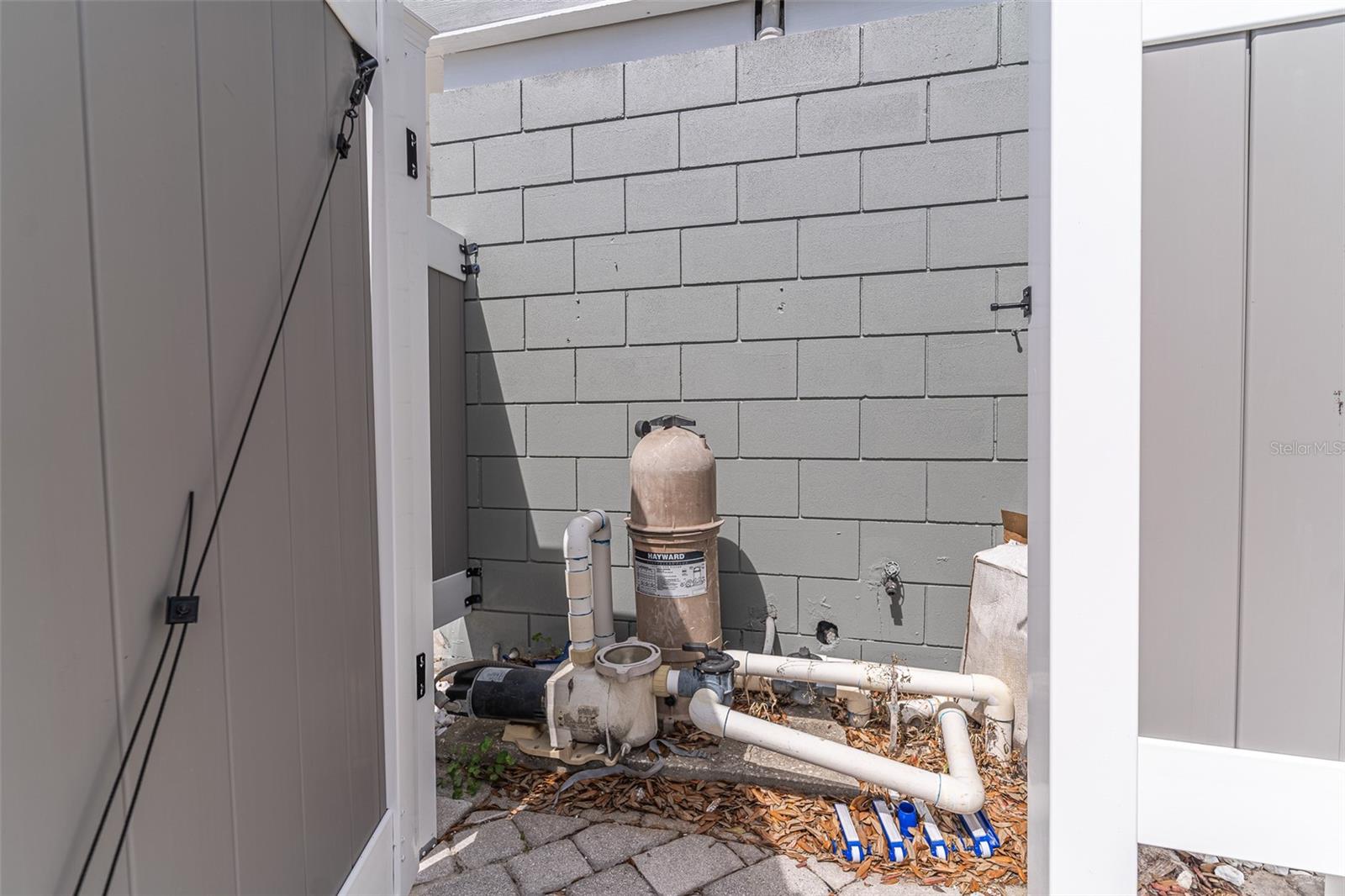 Image 30 of 37 For 1558 Drexel Avenue Ne