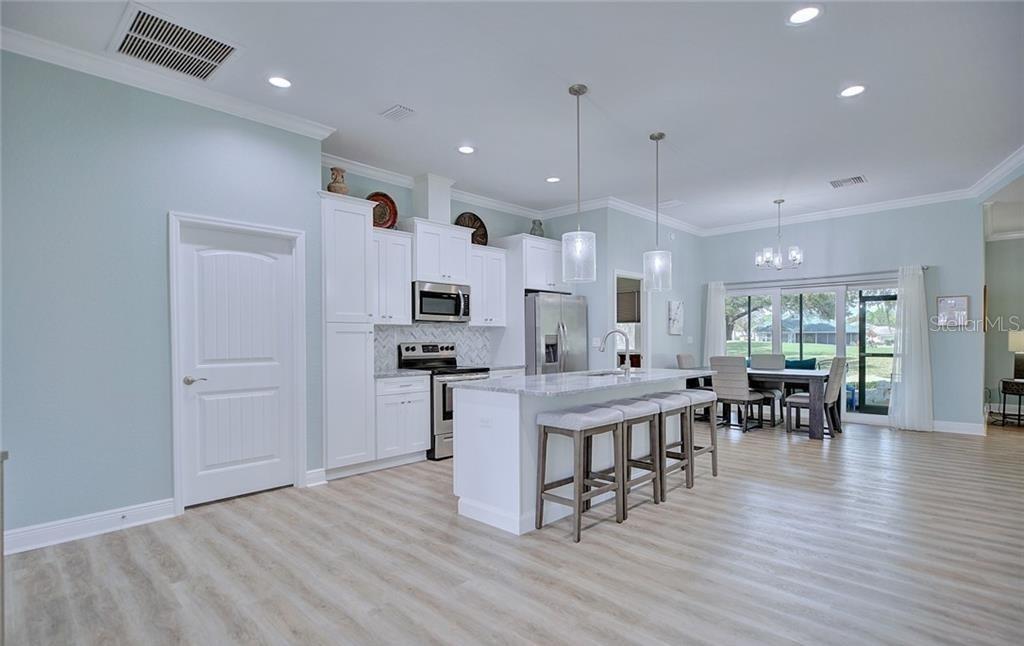 Image 6 of 45 For 5004 Birkdale Drive