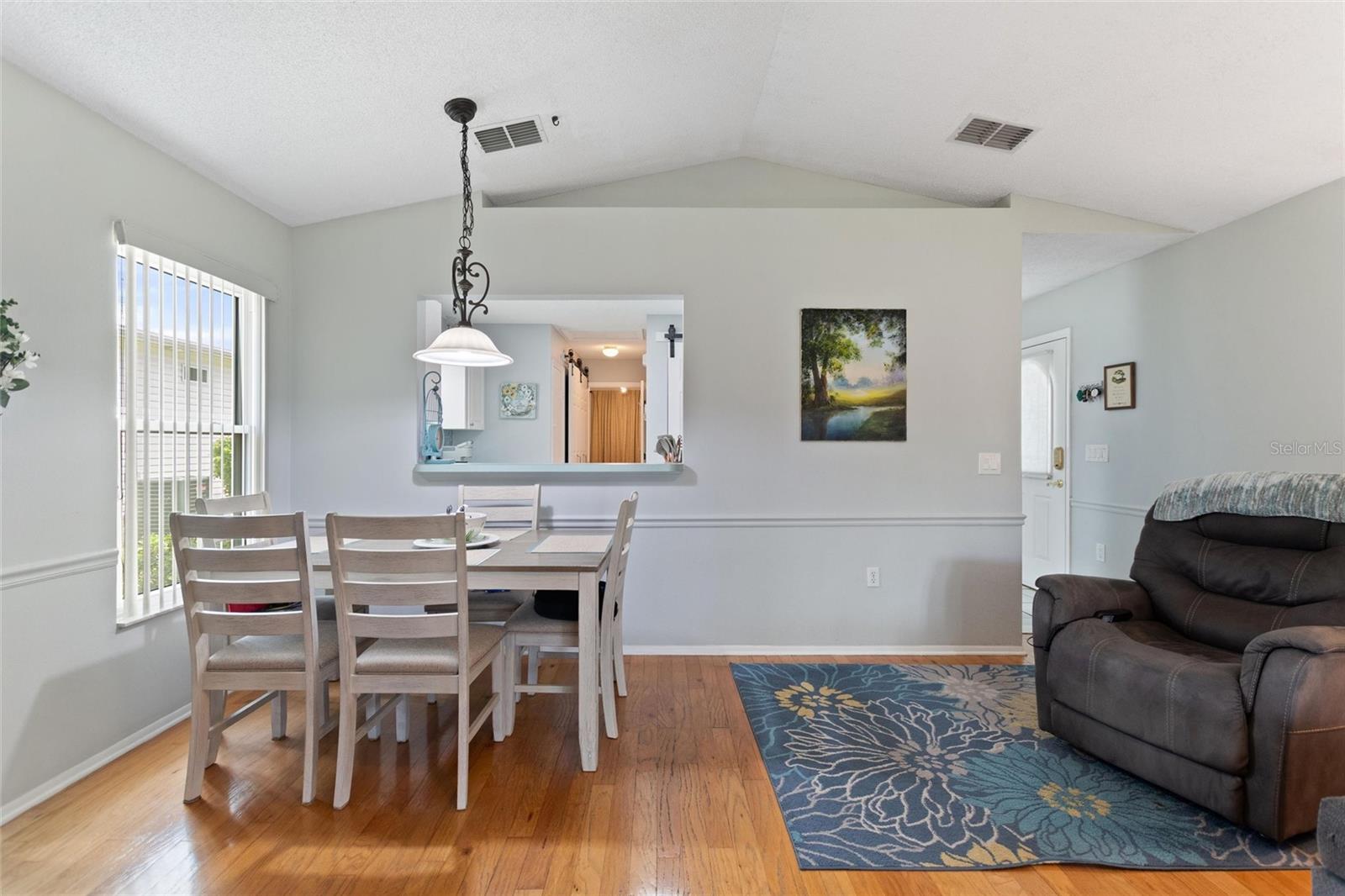 Image 16 of 27 For 1083 Motorcoach Drive