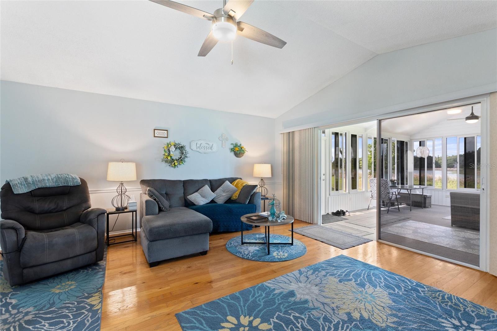 Image 17 of 27 For 1083 Motorcoach Drive