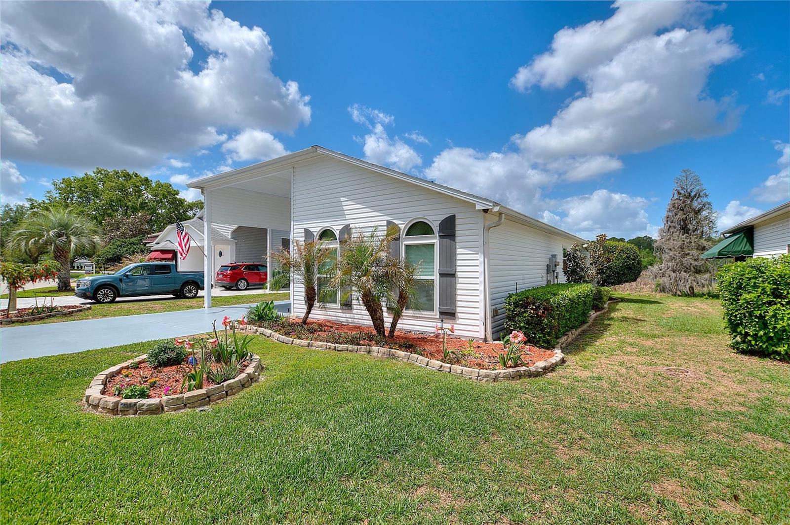 Image 2 of 27 For 1083 Motorcoach Drive