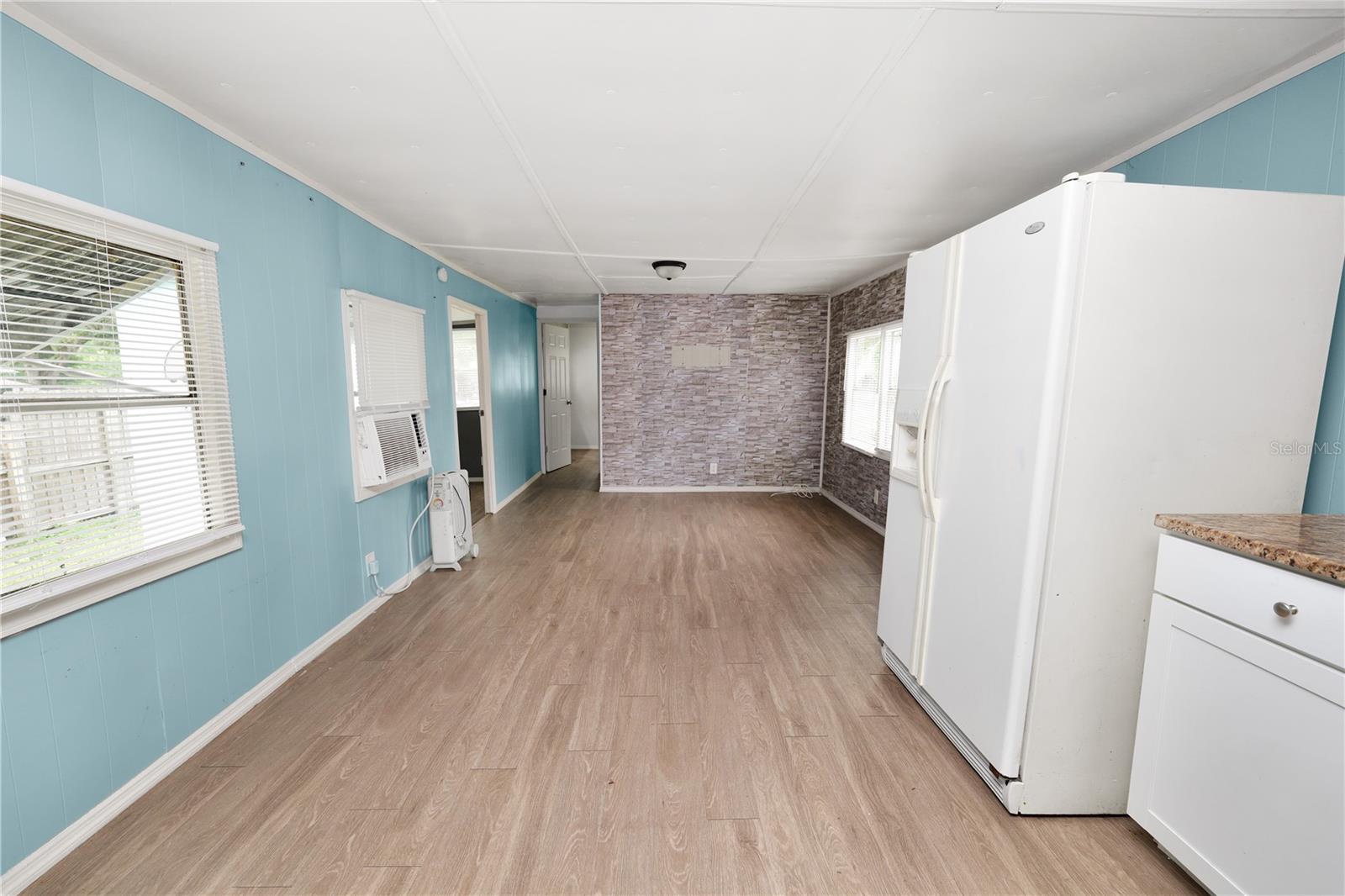 Image 15 of 30 For 829 Nashville Road