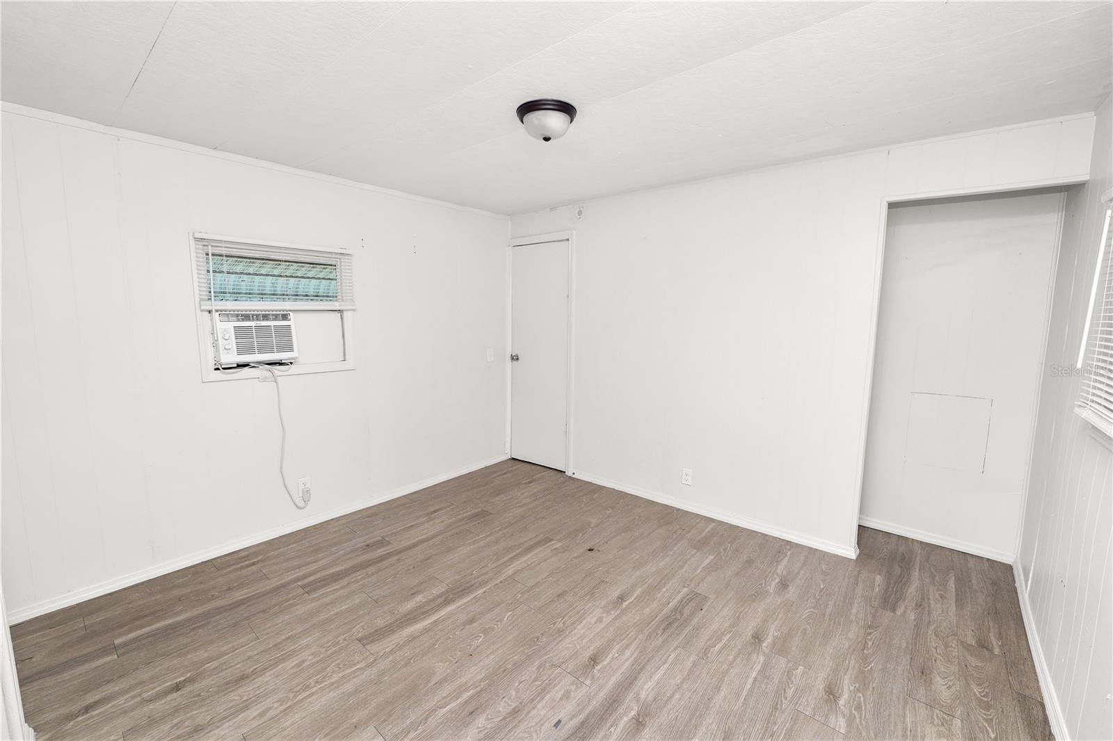 Image 16 of 30 For 829 Nashville Road