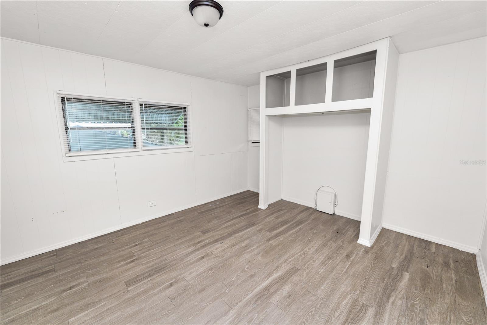 Image 18 of 30 For 829 Nashville Road