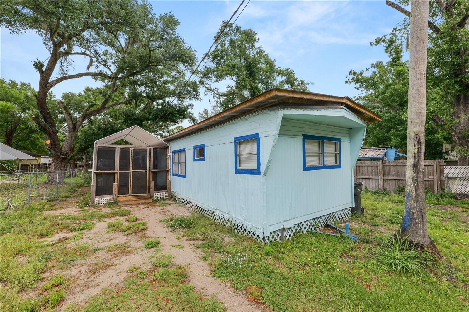 Image 3 of 30 For 829 Nashville Road