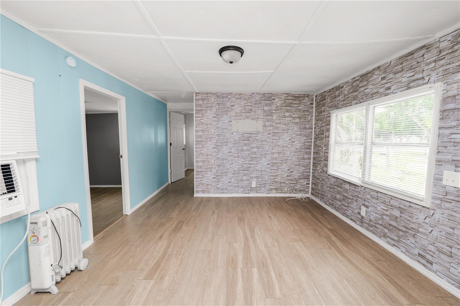 Image 8 of 30 For 829 Nashville Road