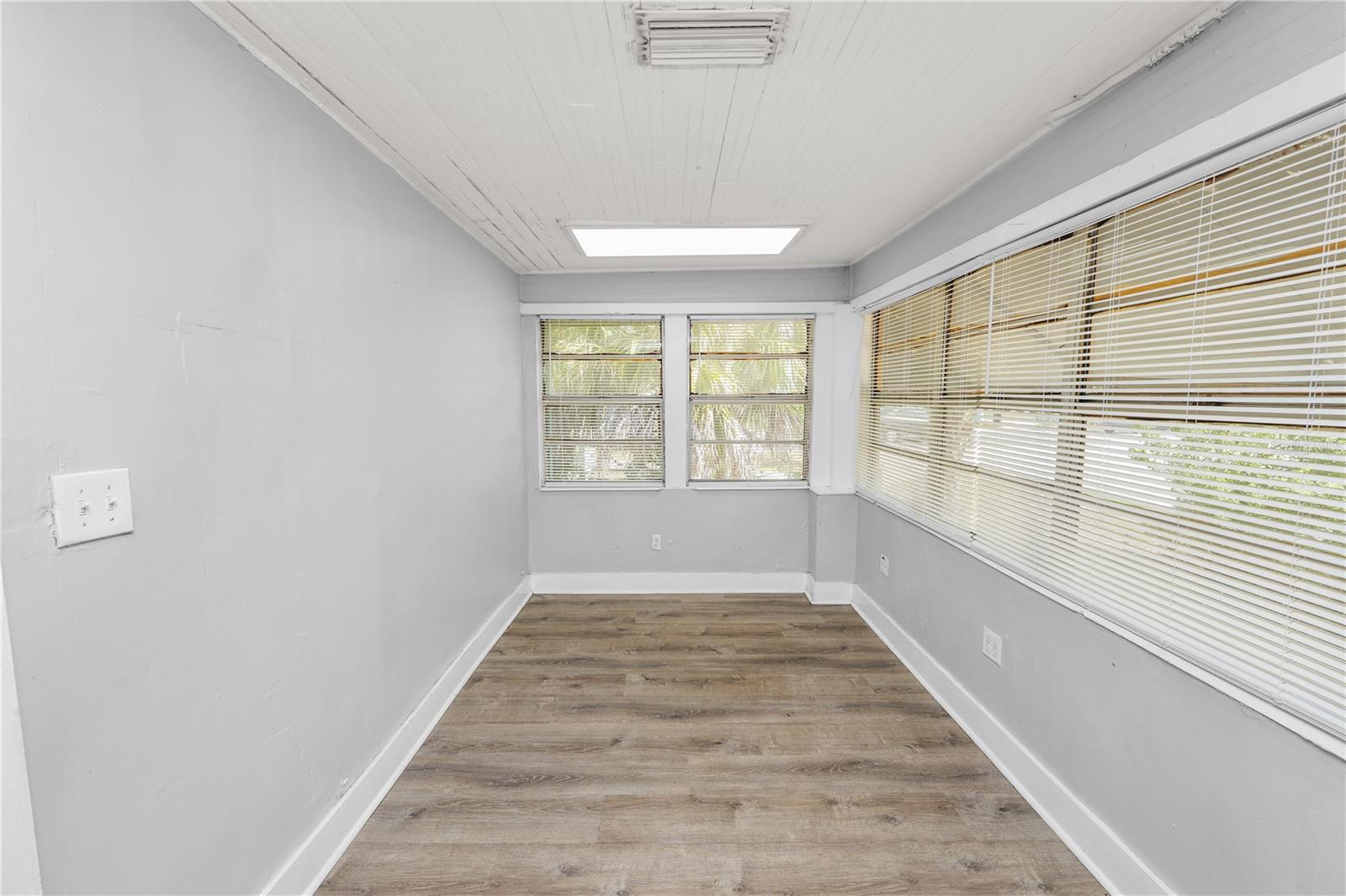 Image 5 of 34 For 8316 12th Street