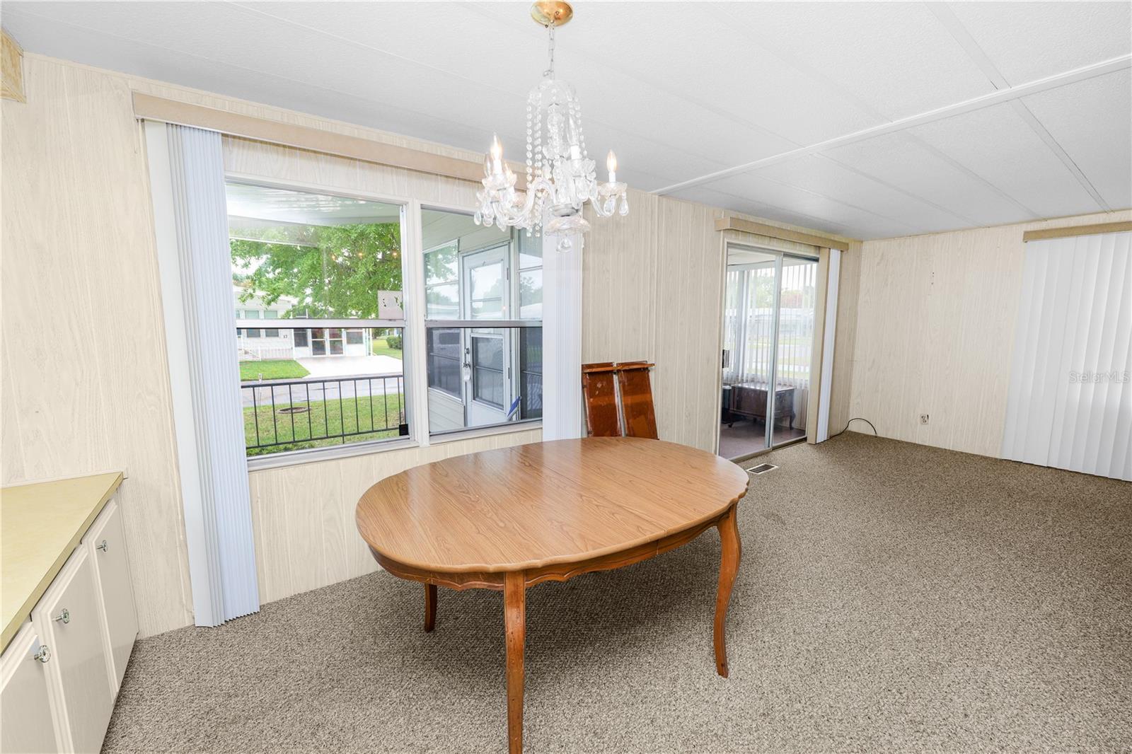 Image 15 of 42 For 1610 Reynolds Road 4