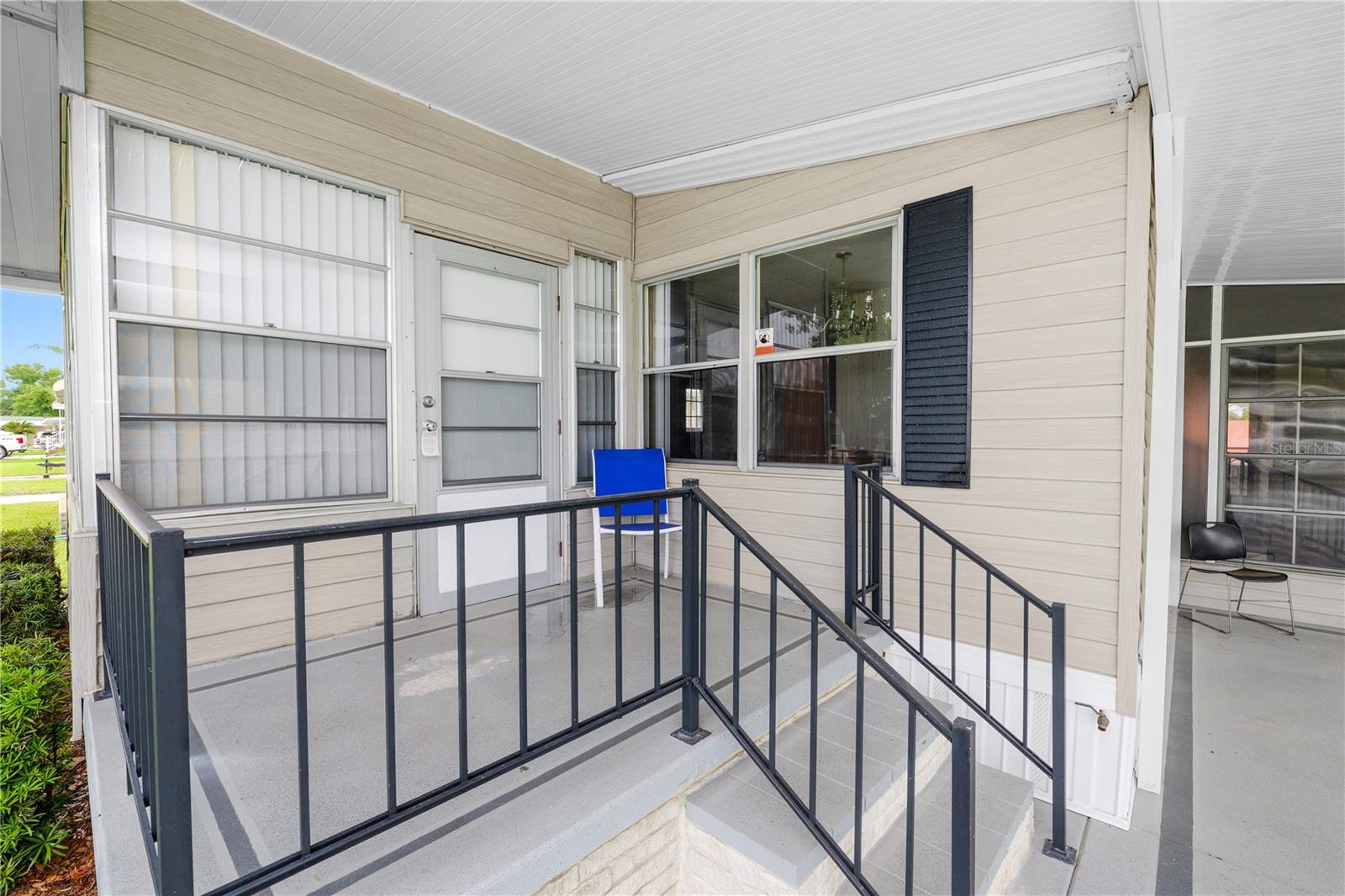 Image 3 of 42 For 1610 Reynolds Road 4