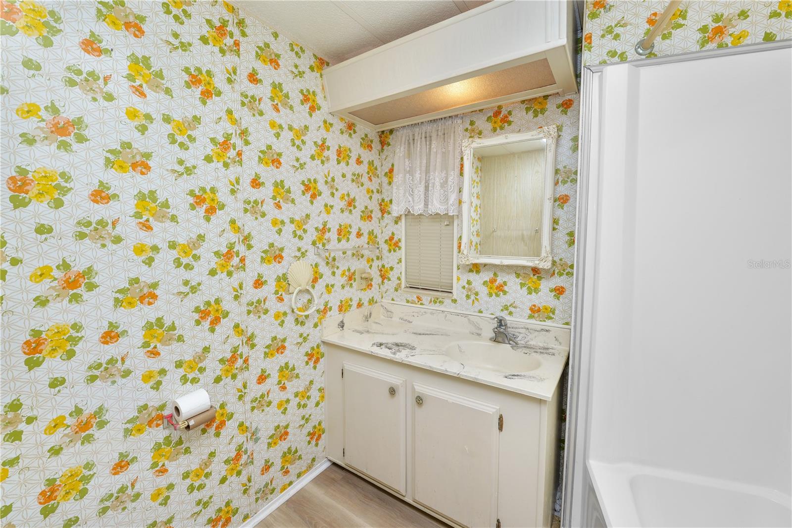 Image 30 of 42 For 1610 Reynolds Road 4