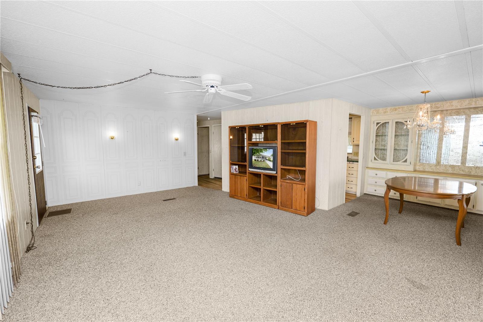 Image 8 of 42 For 1610 Reynolds Road 4